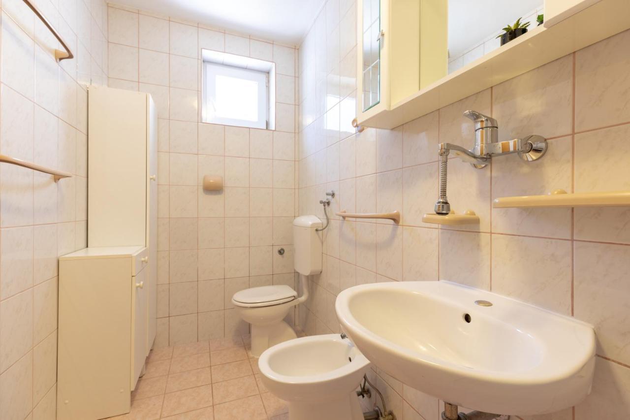 Apartments Villa Maja Рогозница Экстерьер фото